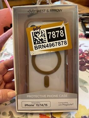 West & Arrow Brown Accent Clear MagSafe Phone Case for iPhone 13/14/15